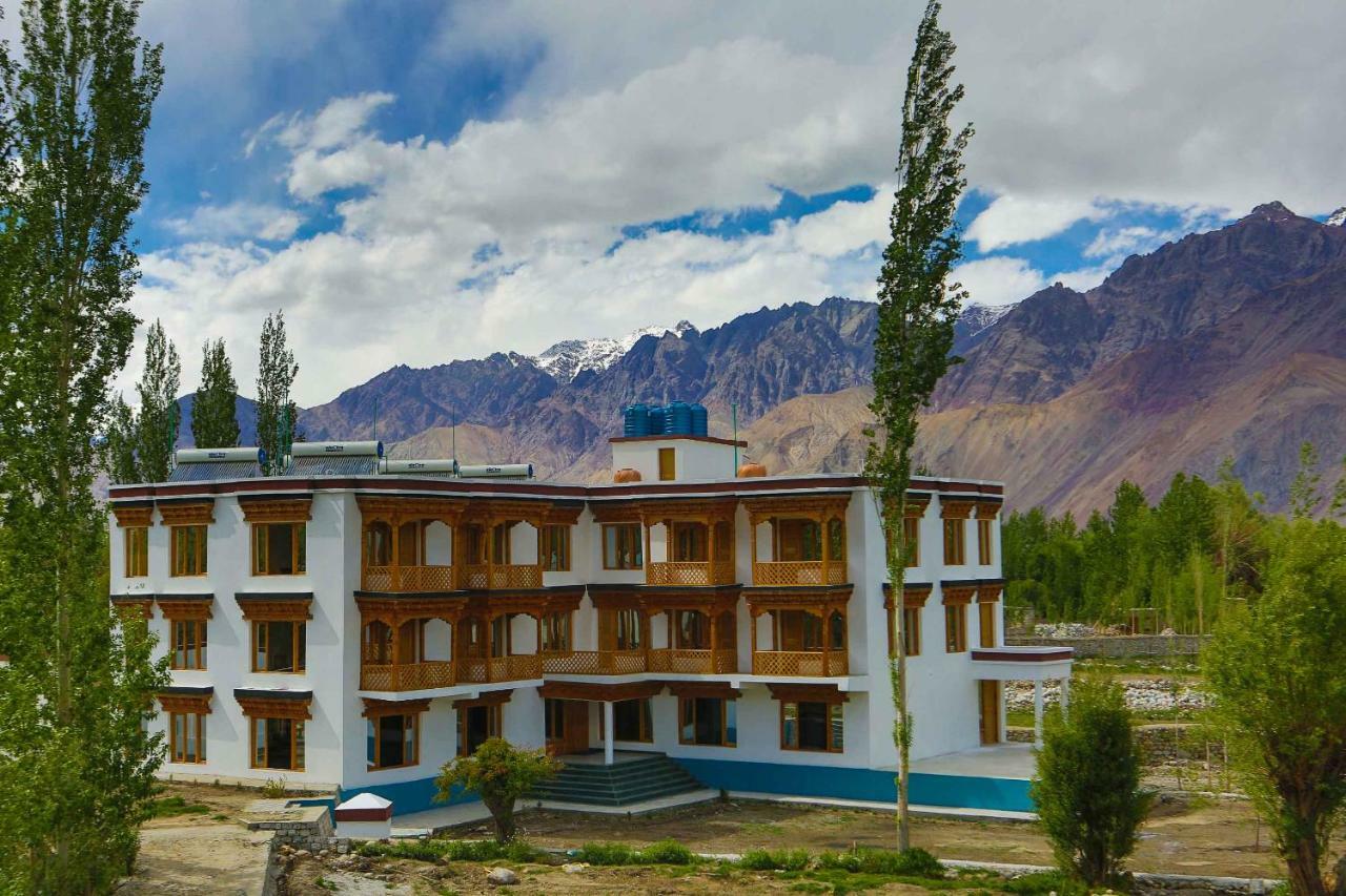 Hunder Residency Hotell Leh Eksteriør bilde