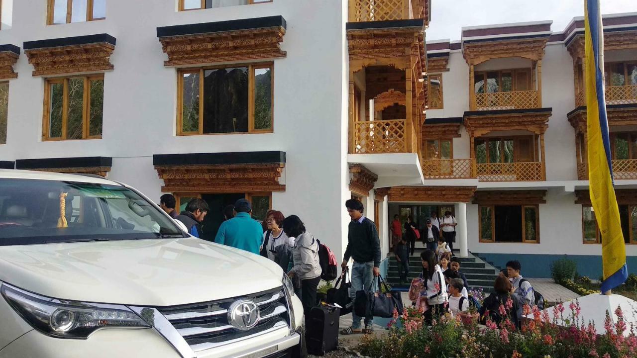 Hunder Residency Hotell Leh Eksteriør bilde