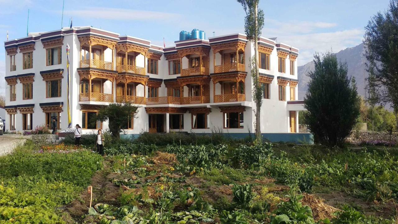 Hunder Residency Hotell Leh Eksteriør bilde